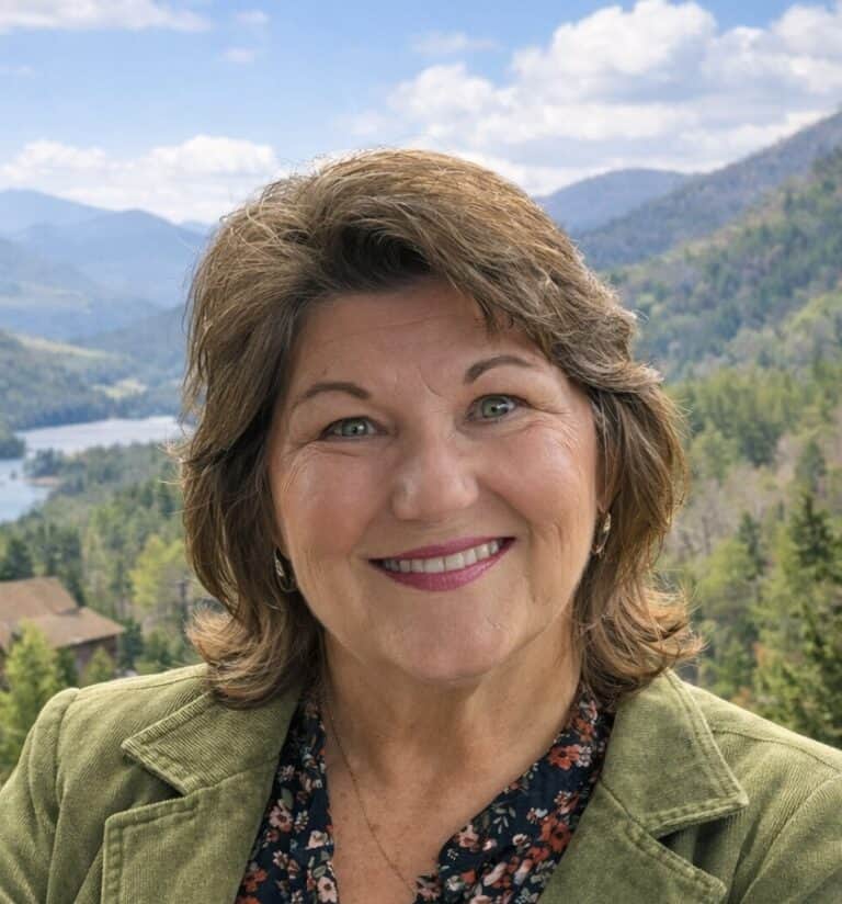 2025 Donna Romeo 768x824